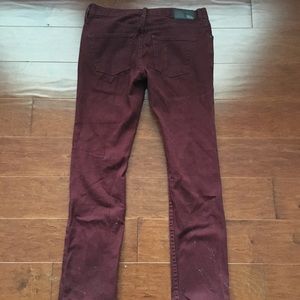 30x30 bullhead Dillon skinny jeans maroon colored